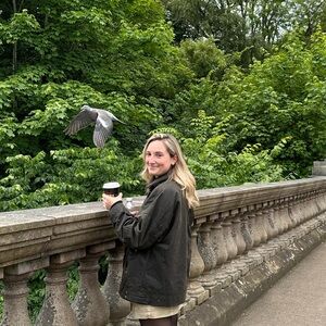 Meet your Posher, Emilie